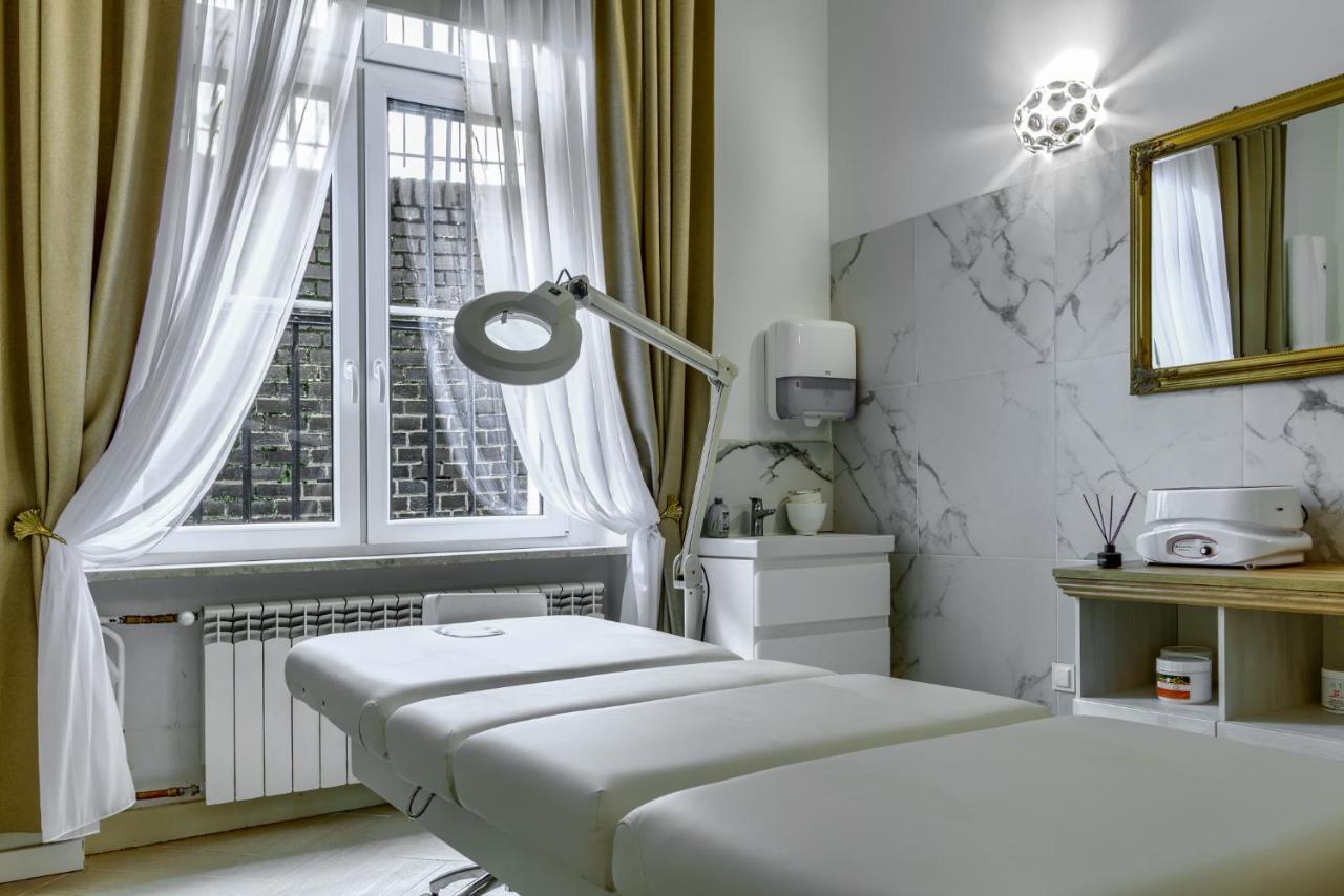 Kadyny Folwark Hotel & Spa Экстерьер фото