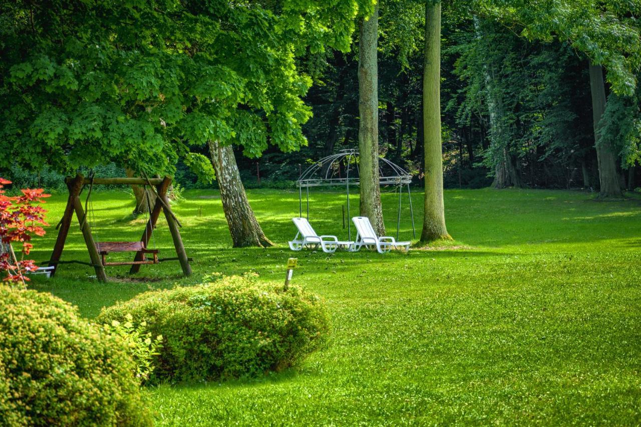 Kadyny Folwark Hotel & Spa Экстерьер фото