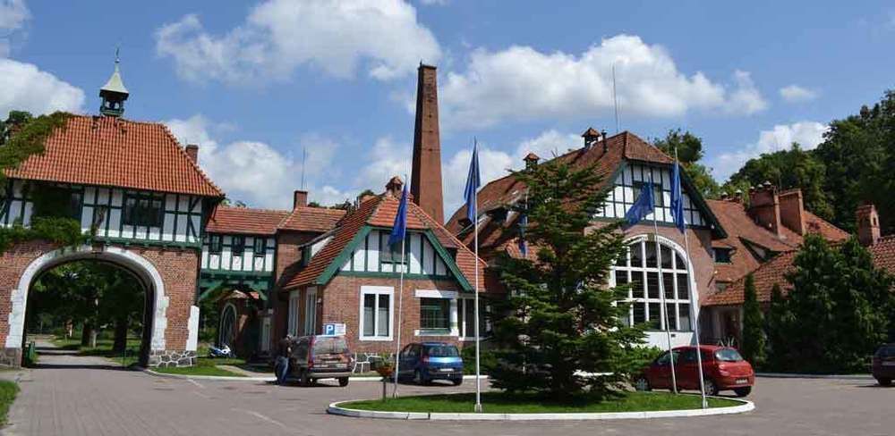 Kadyny Folwark Hotel & Spa Экстерьер фото